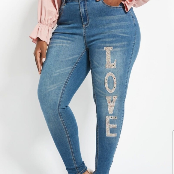 Size 14 LOVE Embroidered jeans - Picture 1 of 13